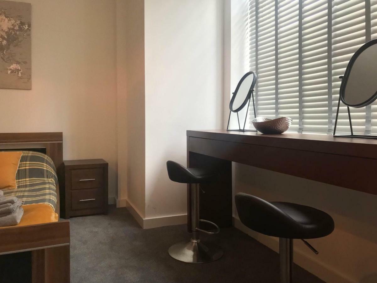 Luxury 1 Bed Apartment In City Centre With Parking Chester Exteriér fotografie