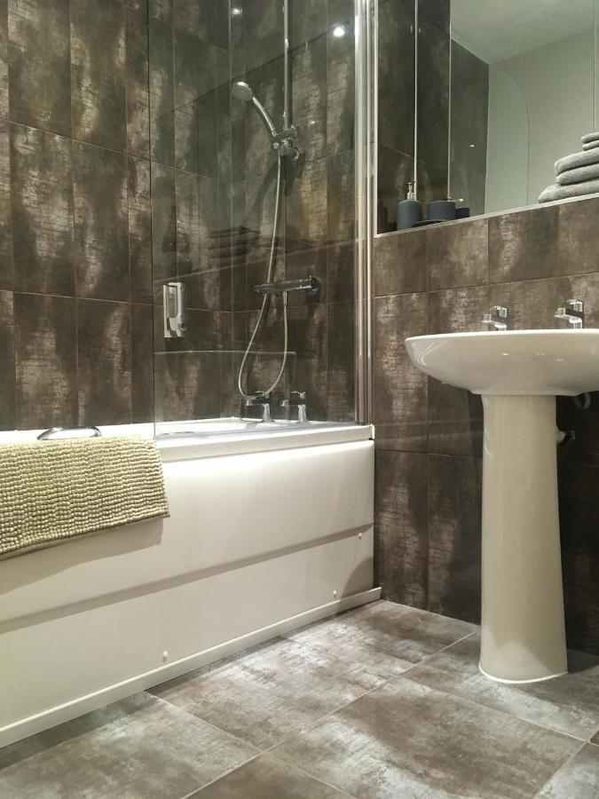 Luxury 1 Bed Apartment In City Centre With Parking Chester Exteriér fotografie
