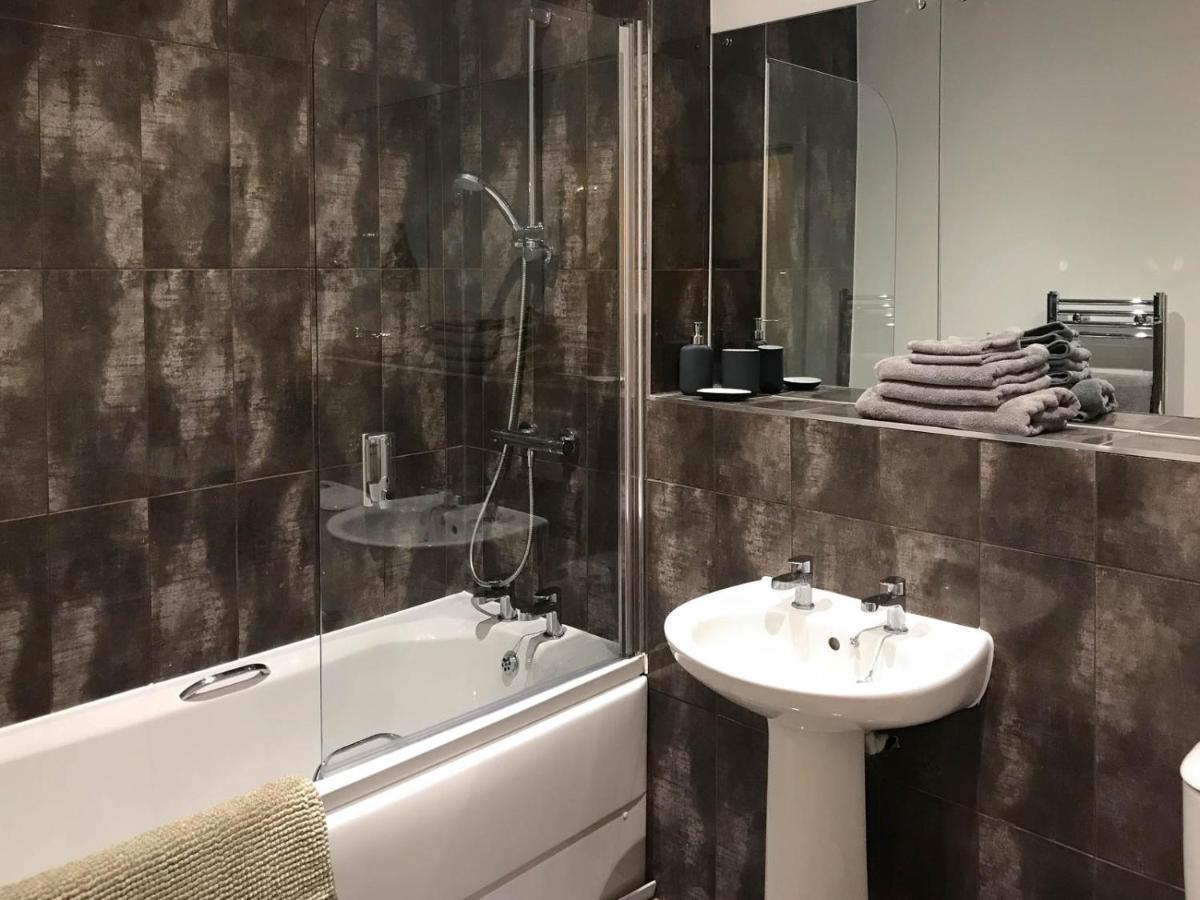 Luxury 1 Bed Apartment In City Centre With Parking Chester Exteriér fotografie